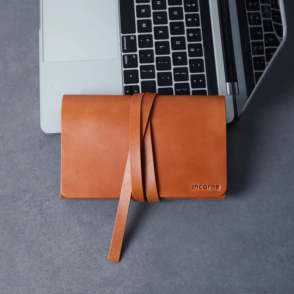 Weekend Leather Tech Organizer